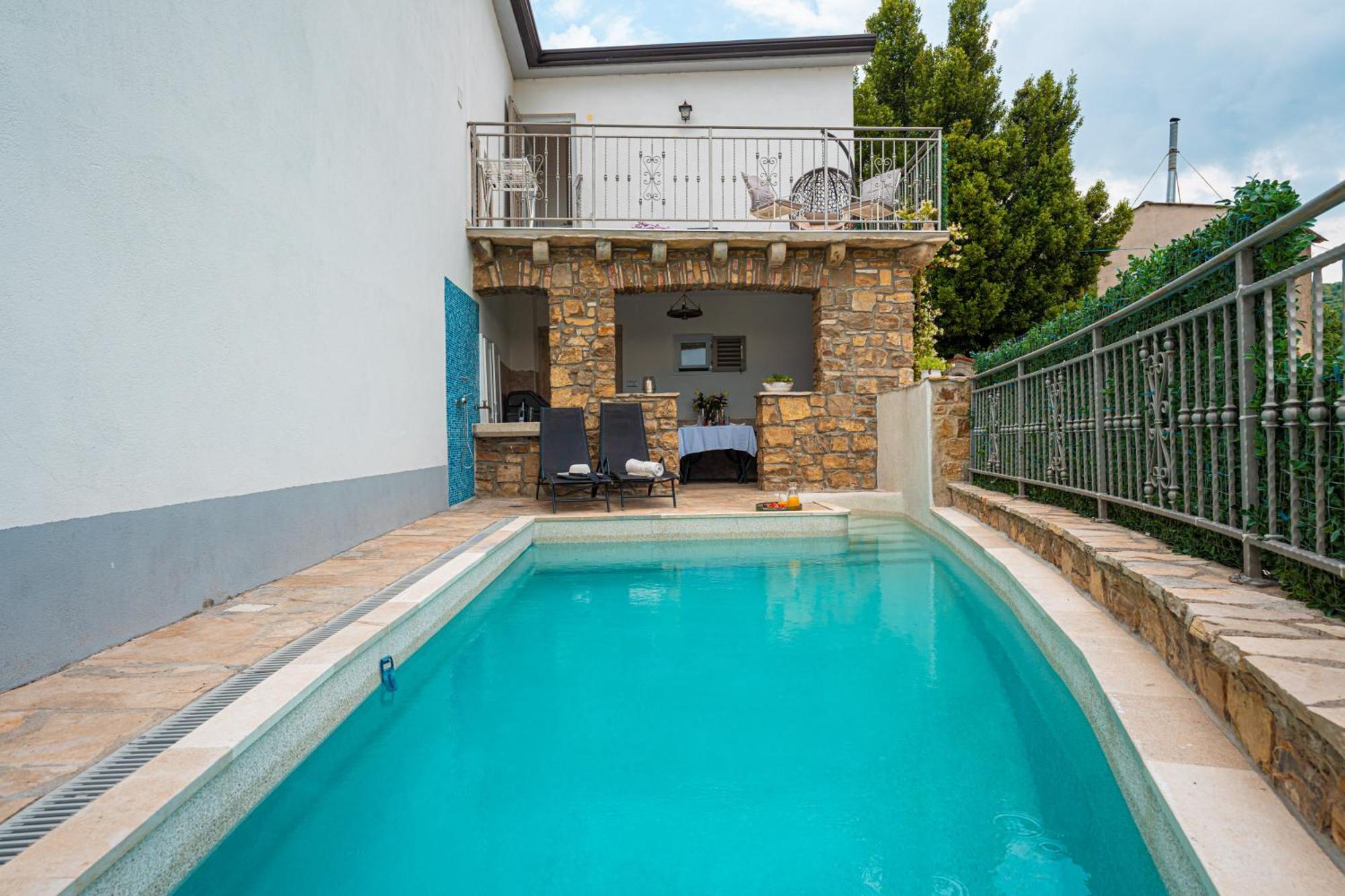 Holiday Home Belveder Motovun With Heated Pool Livade 外观 照片